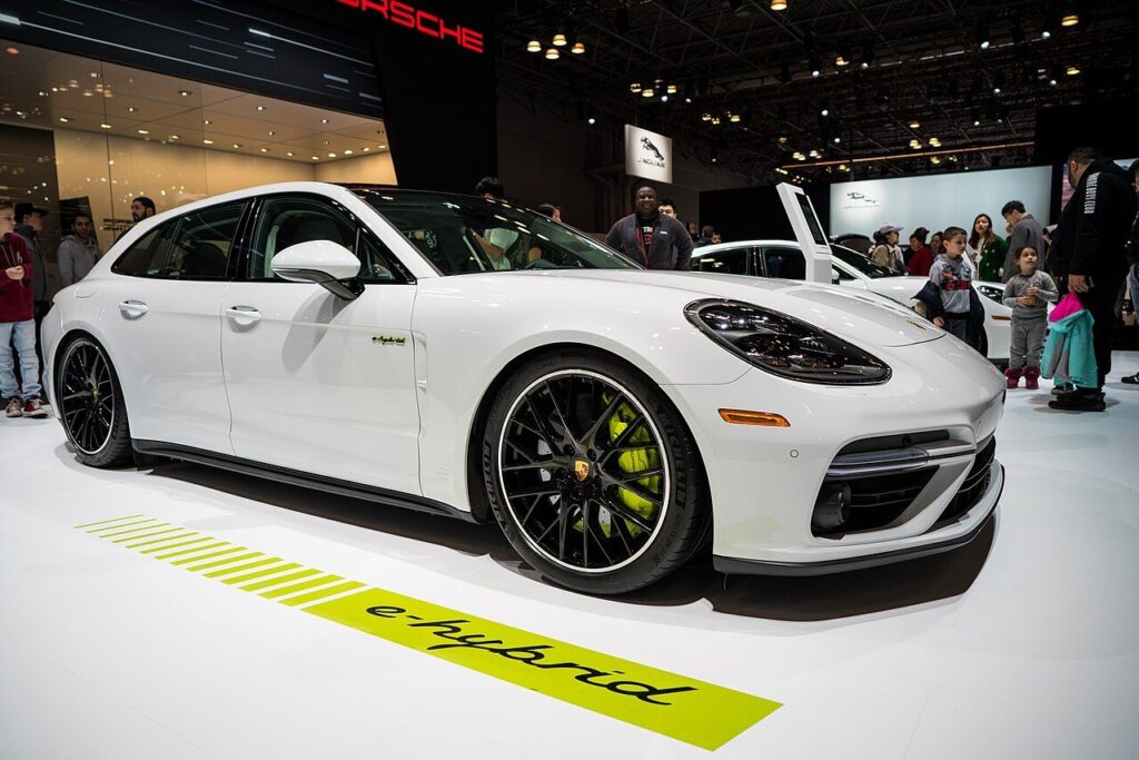Porsche Panamera Sport Turismo (971)