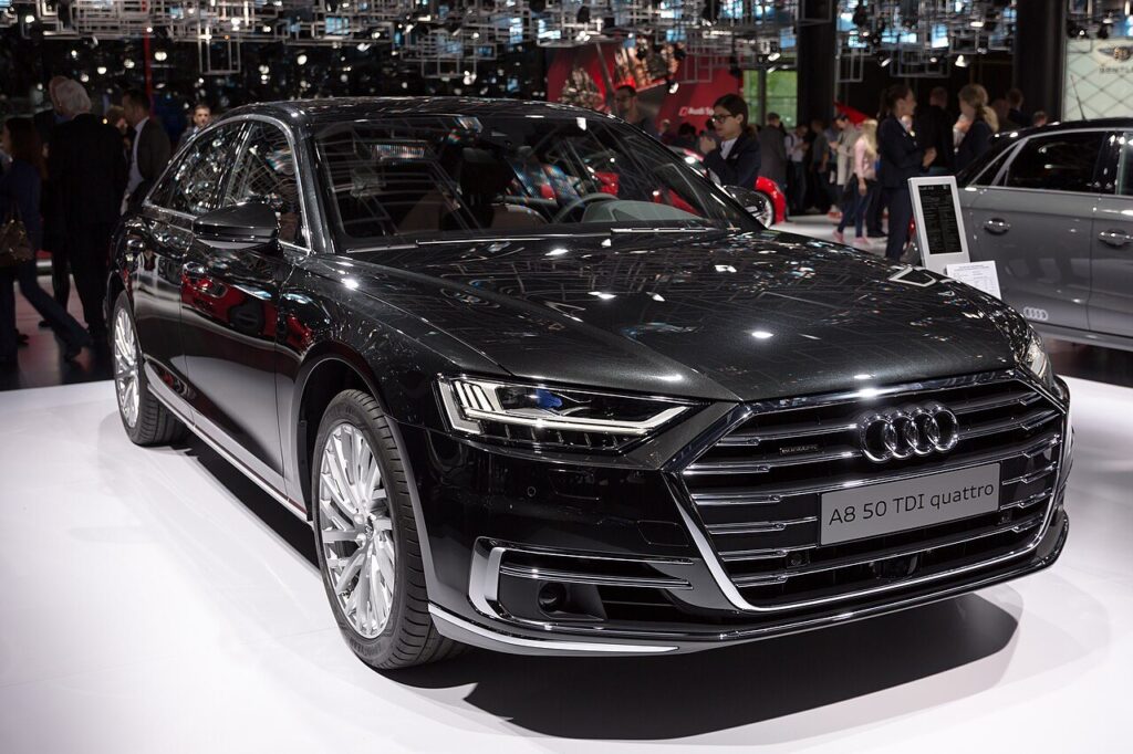 Audi A8 (D5)
