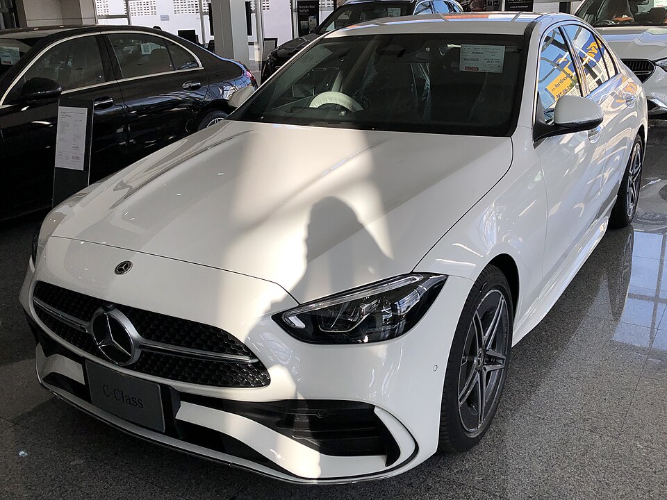 Mercedes-Benz Klasy C w salonie